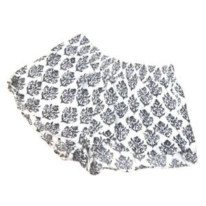 MOSSIMO | Women’s MOSSIMO Black & White Flower High Waist Shorts, Size M
